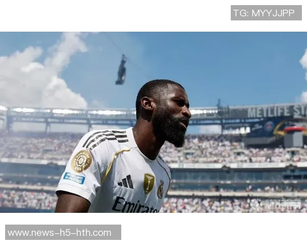 皇马客战赫罗纳大名单公布库尔图瓦吕迪格复出赫伊森等缺席