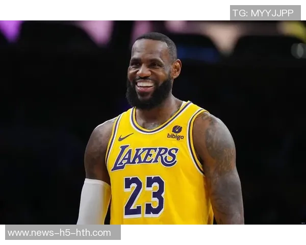 路威直言雷迪克需清醒自认话语权超越詹姆斯实属妄想 路威直言雷迪克需清醒自认话语权超越詹姆斯实属妄想